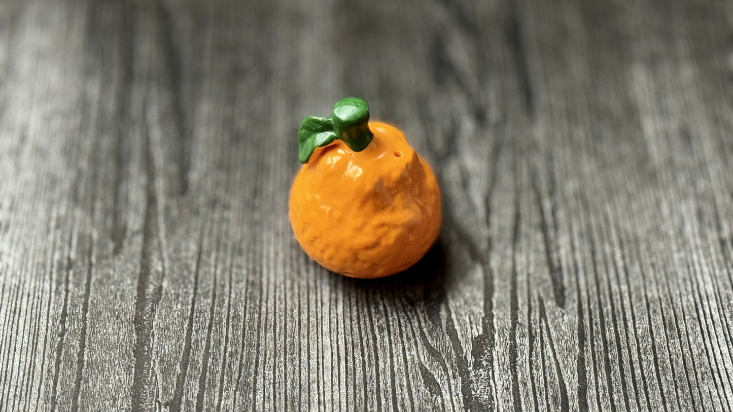 Organic Mandarin Holder (gloss)