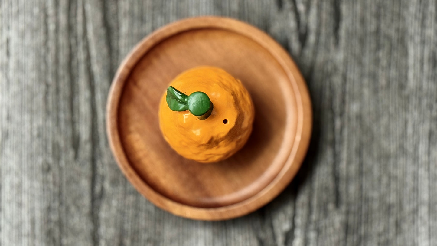 Organic Mandarin Holder (gloss)