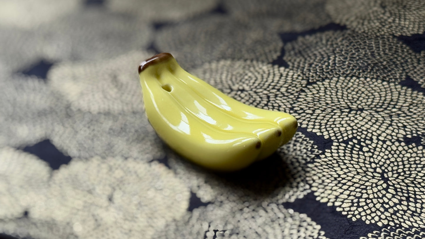 Banana Hand Holder
