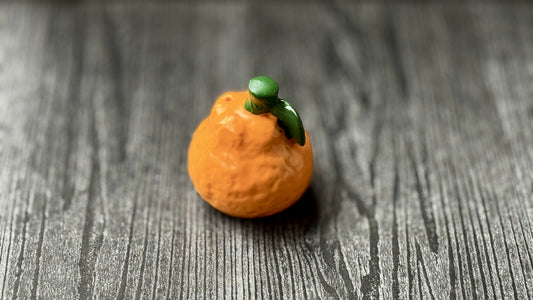 Organic Mandarin Holder (gloss)