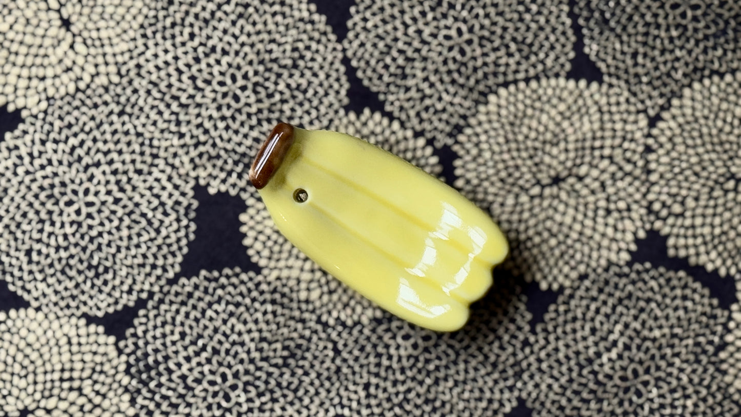 Banana Hand Holder